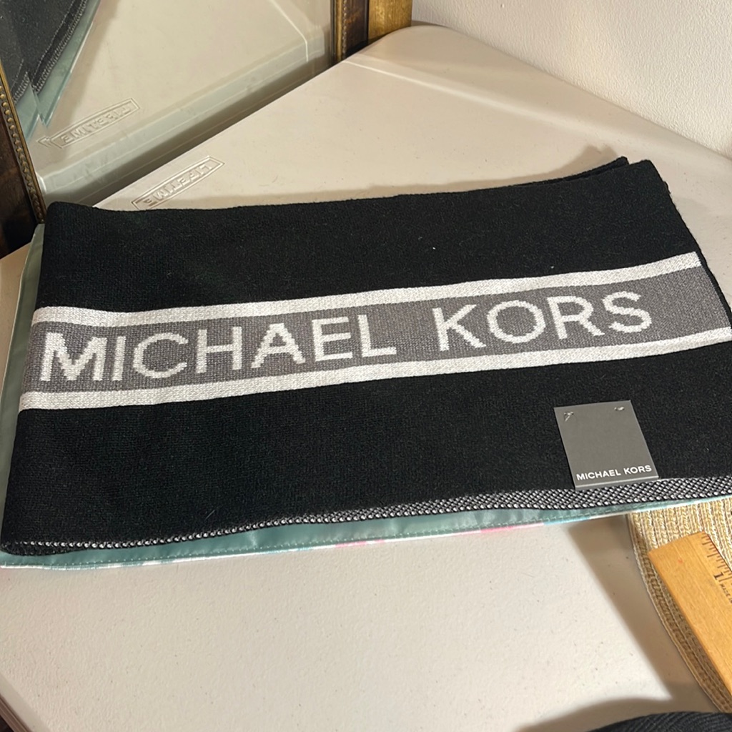 Brand New Michael Kors Scarf Brand New Michael Kors Scarf
